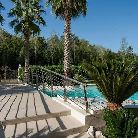 Apt24 - Relais Du - With Pool Апарт-отель Дезенцано-дель-Гарда