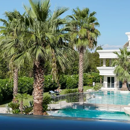 Apt24 - Relais Du - With Pool شقة فندقية *